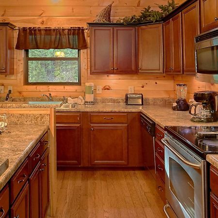 Four Seasons Holiday Home Gatlinburg Exteriör bild